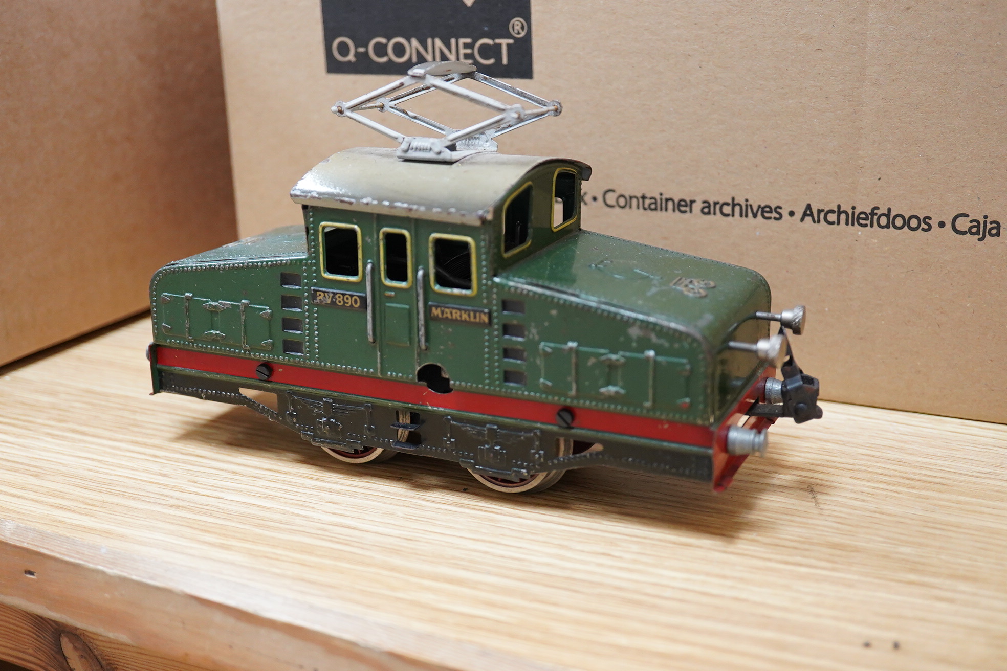 A collection of Marklin and Hornby clockwork O Gauge railway including three locomotives; a Marklin steeple cab 0-4-0 electric pantograph locomotive, RV.890, a Marklin 0-4-0 tender locomotive, R880, and a Hornby M series